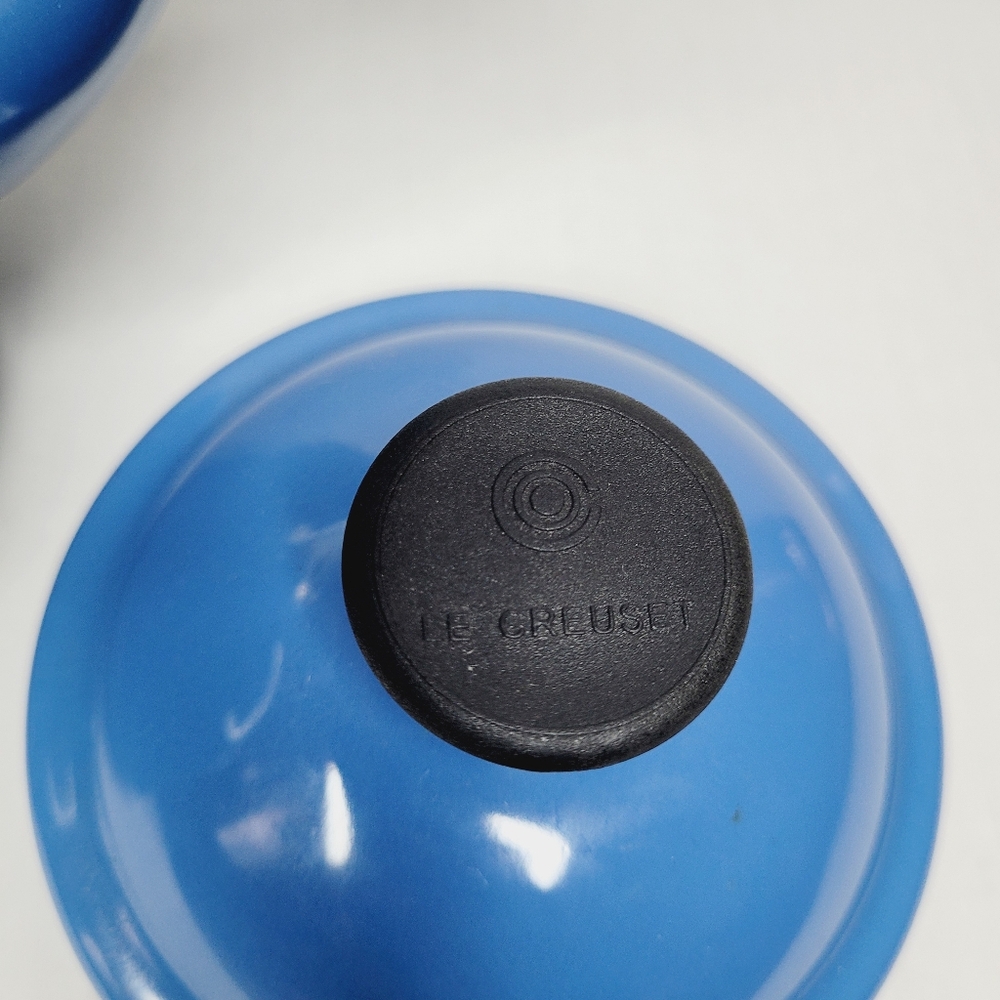 Le Creuset Enamel on Steel 1.25 Quart Demi Tea Kettle Marseille Tea Time Modern - Picture 10 of 14